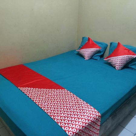 Oyo 90041 Hotel Sinar Lumayan Syariah Balikpapan  Eksteriør bilde